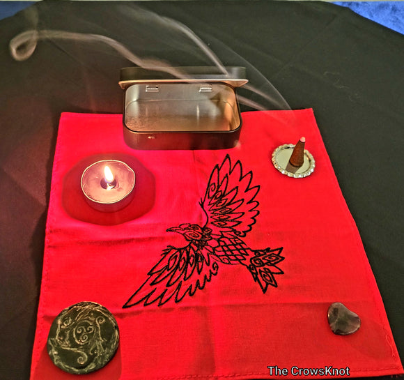 Morrigan Travel Altar - The Crows Knot